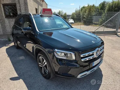 Usata Mercedes GLB180 116 CV (85 kW) 2021 Nero SUV