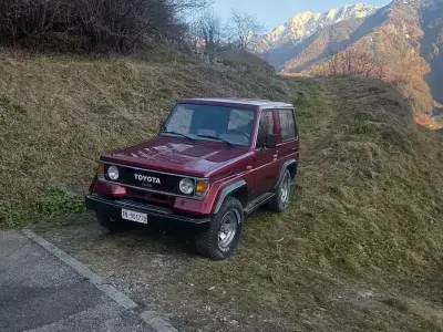 Usata Toyota Land Cruiser 86 CV (63 kW) 1989 Rosso SUV