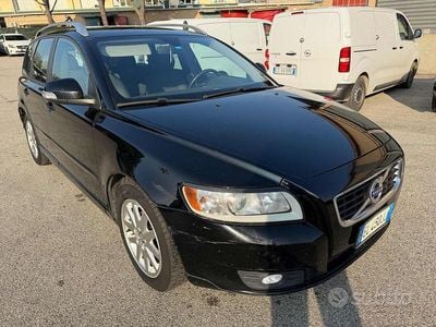 Usata Volvo V50 R-Design 115 CV (84 kW) 2012 Nero Station wagon