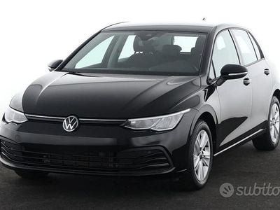 Usata VW Golf VIII Life 110 CV (80 kW) 2024 Nero Berlina