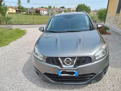 Usata Nissan Qashqai 110 CV (80 kW) 2013 Grigio SUV