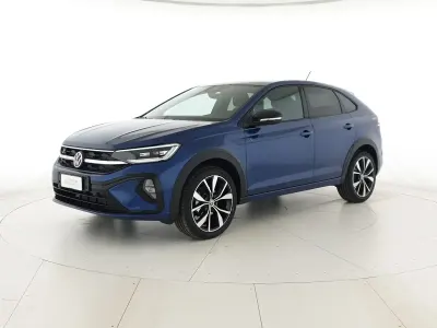 Nuova VW Taigo R-line Plus 115 CV (84 kW) 2026 Reef blue metallizzato deep black perlat SUV