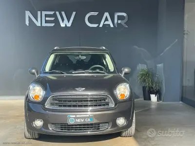 Usata Mini Countryman Business 90 CV (66 kW) 2016 Grigio SUV