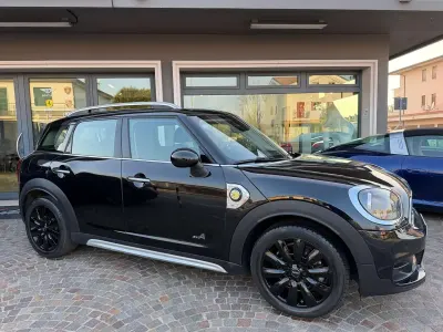 Usata Mini Cooper S Countryman Hype 136 CV (100 kW) 2018 Nero SUV