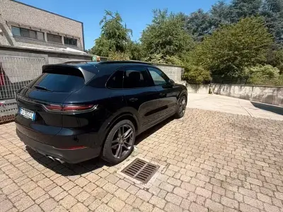 Usata Porsche Cayenne 441 CV (324 kW) 2018 Nero SUV