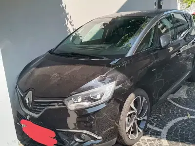 Usata Renault Scénic III Bose Edition 160 CV (117 kW) 2017 Nero Monovolume