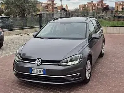 Usata VW Golf VII Executive 110 CV (80 kW) 2017 Station wagon