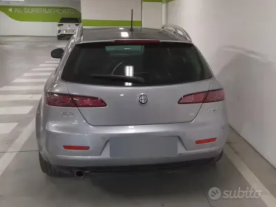 Usata Alfa Romeo 159 150 CV (110 kW) 2008 Grigio Station wagon