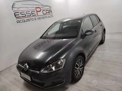 Usata VW Golf VII Comfortline 110 CV (80 kW) 2017 Grigio Berlina