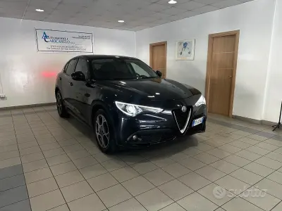 Usata Alfa Romeo Stelvio Executive 179 CV (131 kW) 2018 Nero SUV