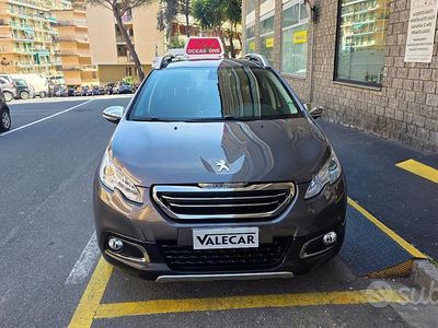 Usata Peugeot 2008 Allure 100 CV (73 kW) 2015 Grigio SUV