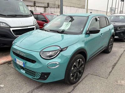 Usata Fiat 600 La Prima 101 CV (74 kW) 2025 Blu/azzurro SUV