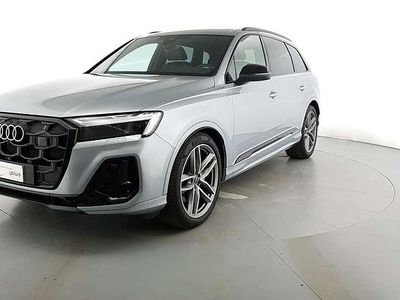 Grigio metalizzato Usata 2024 Audi Q7 S-Line SUV | 74.800 € (Cara)