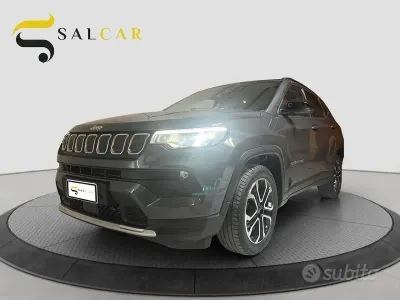 Begagnad Jeep Compass Limited 131 HK (96 kW) 2023 Grå SUV