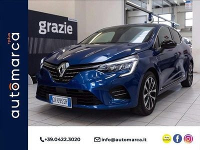Usata Renault Clio V Techno 145 CV (106 kW) 2023 Blu metallizzato Berlina