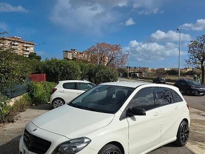 Usata Mercedes B180 109 CV (80 kW) 2014 Bianco Monovolume