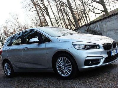 Usata BMW 216 Luxury Line 116 CV (85 kW) 2015 Mineralweiss Station wagon