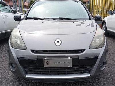 Usata Renault Clio II 74 CV (54 kW) 2010 Grigio Berlina