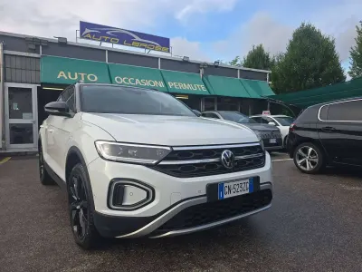 Usata VW T-Roc Style 116 CV (85 kW) 2023 Bianco SUV