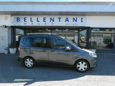 Usata Ford Tourneo Courier S 101 CV (74 kW) 2019 Bianco Monovolume