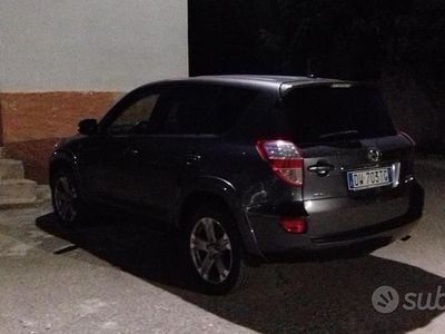 Usata Toyota RAV4 177 CV (130 kW) 2009 Grigio SUV