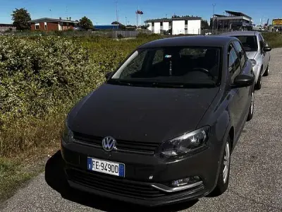 Usata VW Polo Comfortline 75 CV (55 kW) 2016 Grigio Berlina