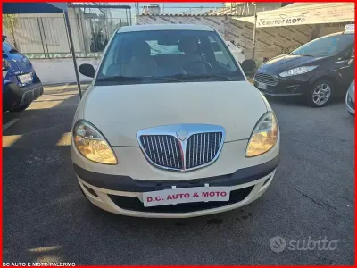 Usata Lancia Ypsilon 60 CV (44 kW) 2006 Nero Utilitaria