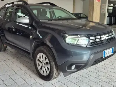 Usata Dacia Duster Comfort 116 CV (85 kW) 2023 Grigio SUV