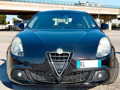 Usata Alfa Romeo Giulietta 105 CV (77 kW) 2012 Nero Utilitaria