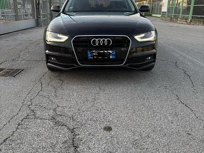 Usata Audi A4 S-Line 150 CV (110 kW) 2013 Nero Station wagon