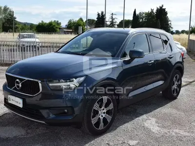 Usata Volvo XC40 Momentum 150 CV (110 kW) 2020 Blu SUV