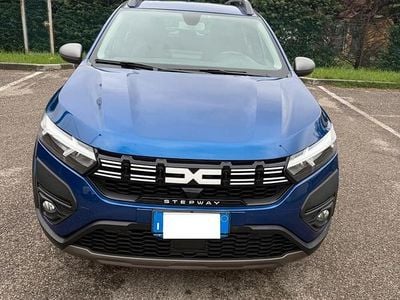 Usata Dacia Sandero Stepway 101 CV (74 kW) 2023 Blu Berlina
