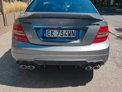 Usata Mercedes C250 204 CV (150 kW) 2011 Grigio Berlina