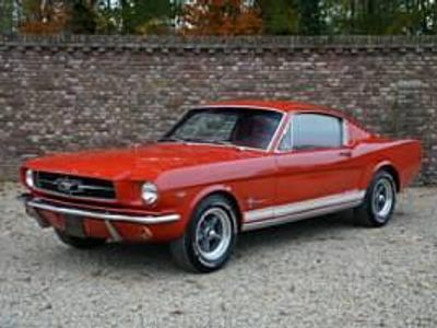 Usata Ford Mustang 228 CV (167 kW) 1965 Rosso Coupé
