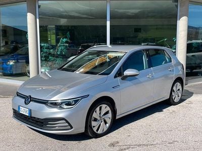 Używany VW Golf VII Style 150 KM (110 kW) 2021 Srebrny Hatchback