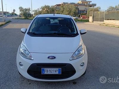 Usata Ford Ka 69 CV (50 kW) 2016 Bianco Berlina