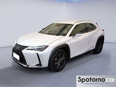 Lexus UX 250h