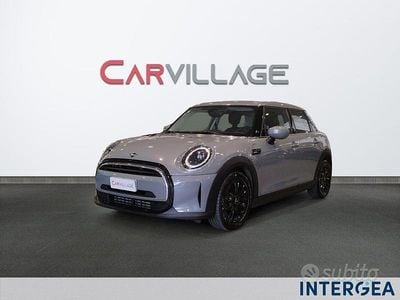 Usata Mini Cooper 135 CV (99 kW) 2022 Grigio Utilitaria