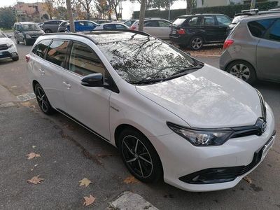 Usata Toyota Auris Touring Sports Lounge 99 CV (72 kW) 2018 Bianco Station wagon