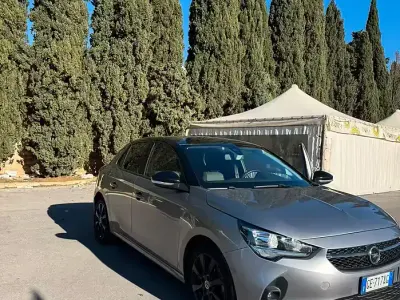 Usata Opel Corsa Elegance 101 CV (74 kW) 2021 Utilitaria