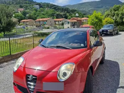 Begagnad Alfa Romeo MiTo Distinctive 155 HK (114 kW) 2008 Röd Halvkombi