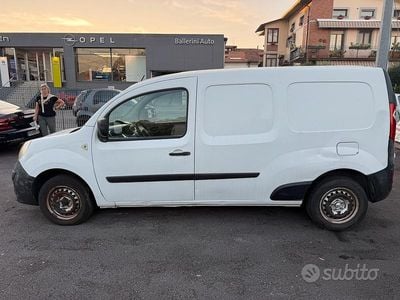 Usata Renault Kangoo 90 CV (66 kW) 2011 Bianco Berlina