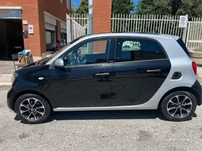 Usata Smart ForFour 71 CV (52 kW) 2016 Utilitaria