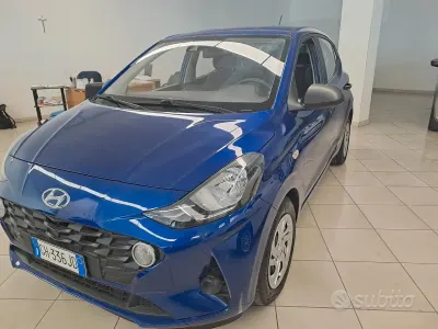 Usata Hyundai i10 Prime 67 CV (49 kW) 2021 Bluazzurro Utilitaria