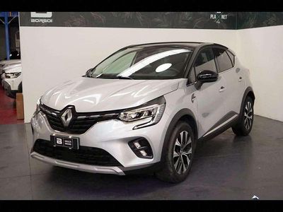 Usata Renault Captur Techno 91 CV (66 kW) 2024 Argento SUV