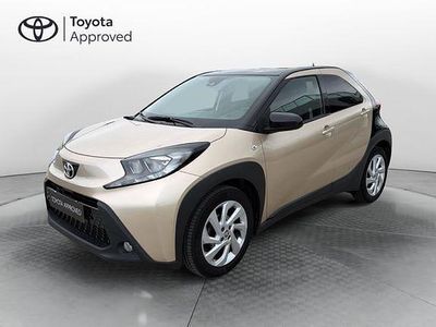 Usata Toyota Aygo X Trend 72 CV (52 kW) 2022 Giallo SUV