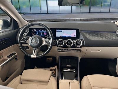 Usata Mercedes GLA180 Advanced Plus 116 CV (85 kW) 2023 Bianco polare SUV