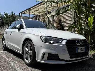 Usata Audi A3 Business 116 CV (85 kW) 2017 Berlina