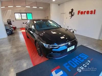 Begagnad VW Golf VIII Style 131 HK (96 kW) 2023 Svart Sedan