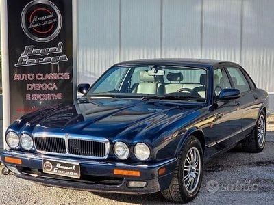 Usata Jaguar XJ6 241 CV (177 kW) 1995 Blu Berlina